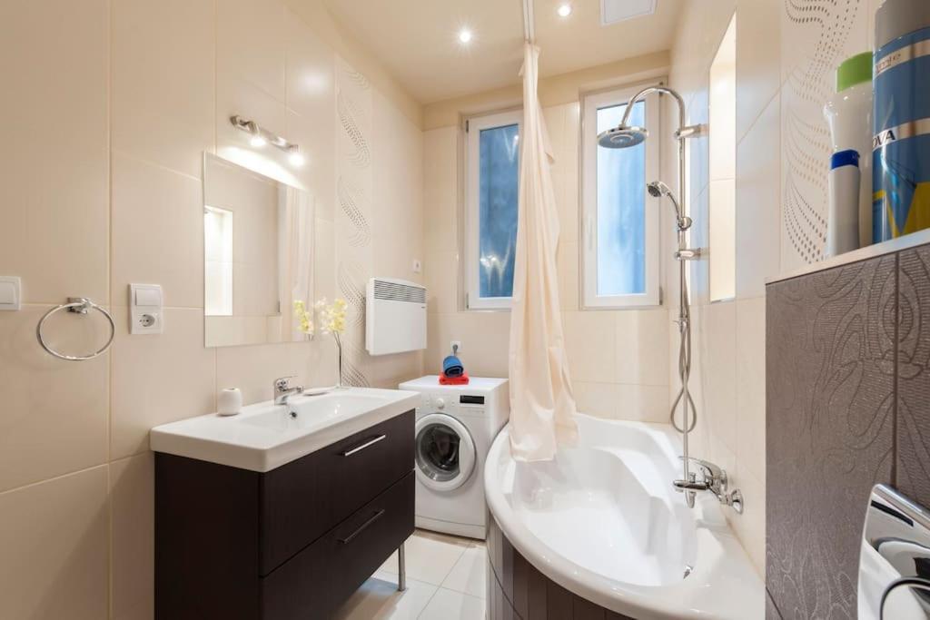 Szent Istvan Ter 4 Next To Basilica A 1 Bedroom Budapeszt Zewnętrze zdjęcie