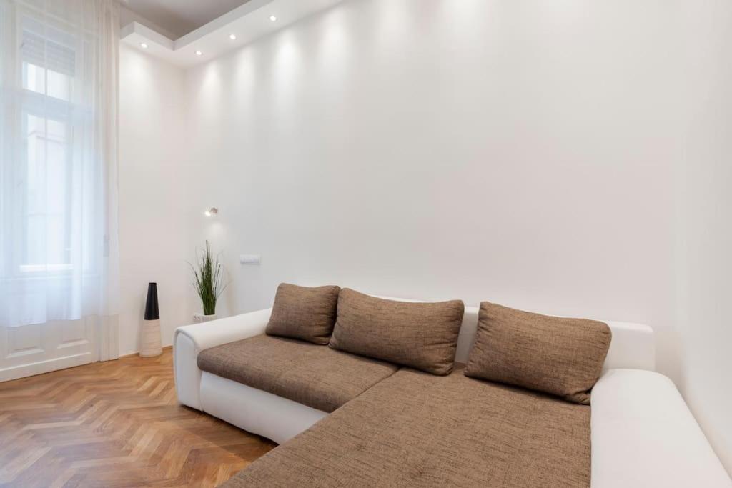 Szent Istvan Ter 4 Next To Basilica A 1 Bedroom Budapeszt Zewnętrze zdjęcie
